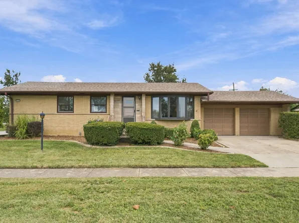 171 Serena Dr, Chicago Heights, IL 60411