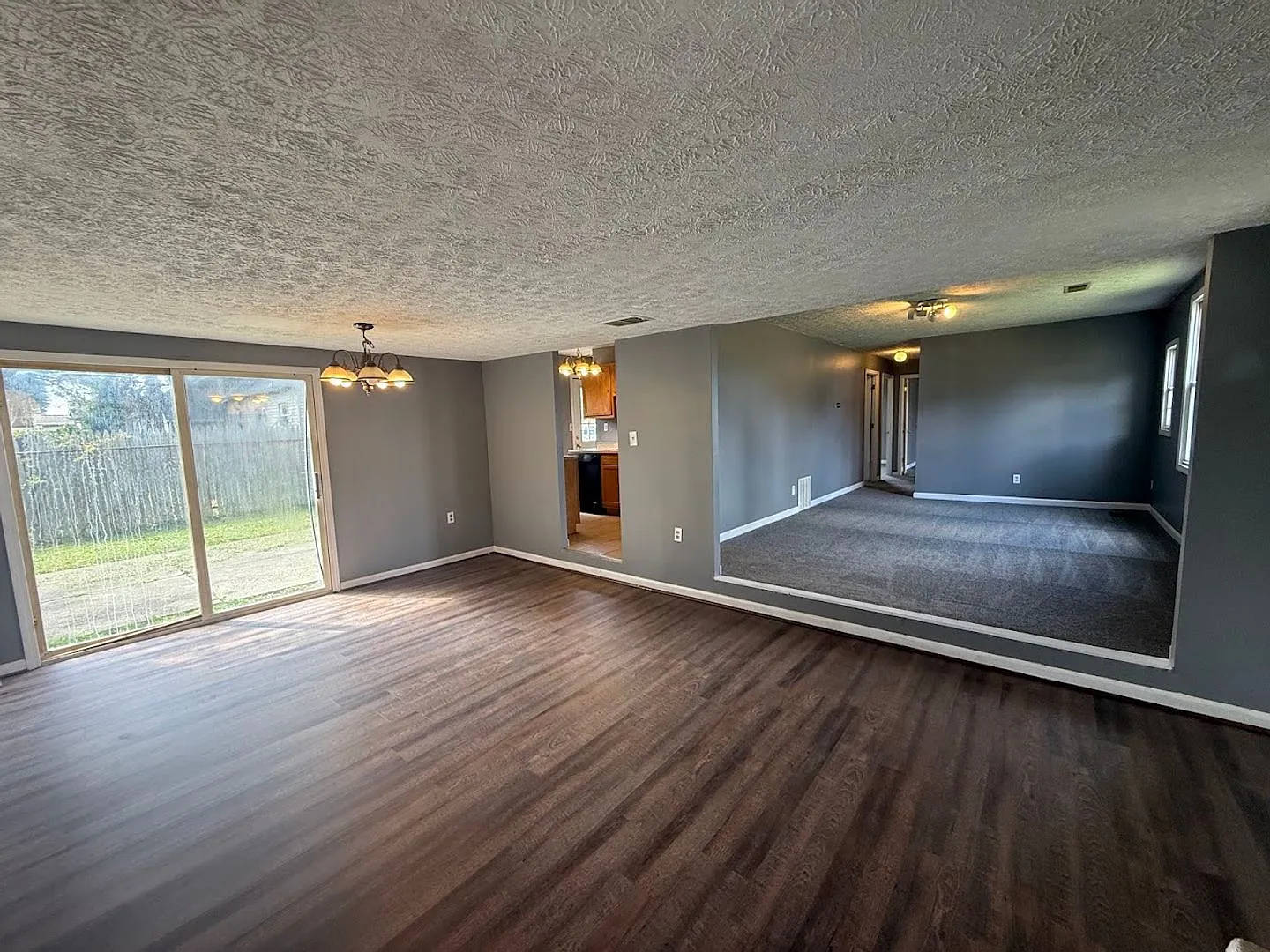 Three-bedroom one-bathroom single story home for rent — Photo 4