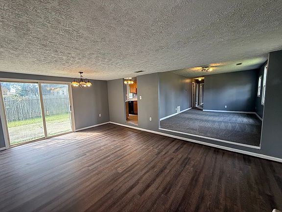 4th image of 638 Clifford Ave