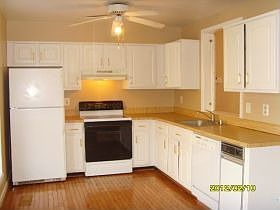 2nd image of 9704 Lakepointe Dr