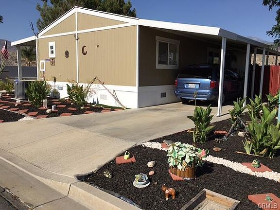 3rd image of 44951 Palm Ave