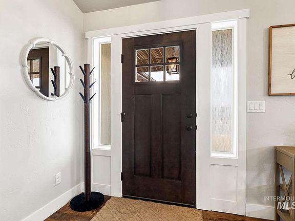 5th image of 744 Midnight Sun Loop