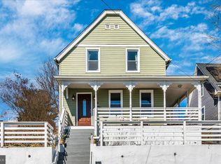 811 E B St, Brunswick, MD 21716