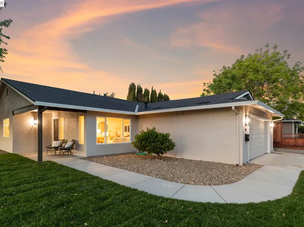 481 Swallow Ct, Livermore, CA 94551