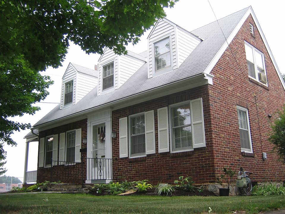 Beautiful Cape Cod located on a corner lot