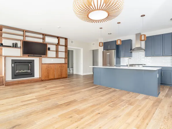 387 Commercial Street #322, Portland, ME 04101