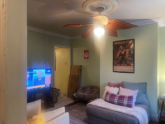 Then proceed thru remaining LR past TV & thru door at right to the Kitchen