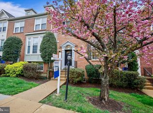 8012 Readington Ct, Springfield, VA 22152