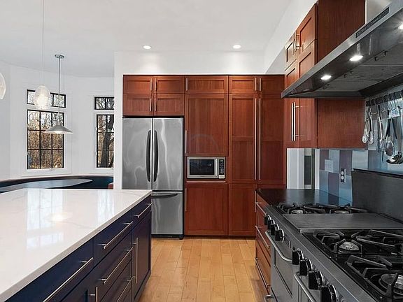 4th image of 507 Shadow Wood Ct