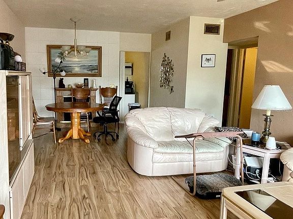 4th image of 4060 55th St N APT 1209