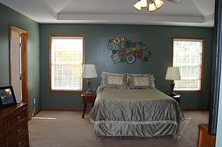 2nd image of 1524 SE Ridgeport Cir