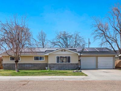 151 S Rowena St, Nampa, ID, 83686