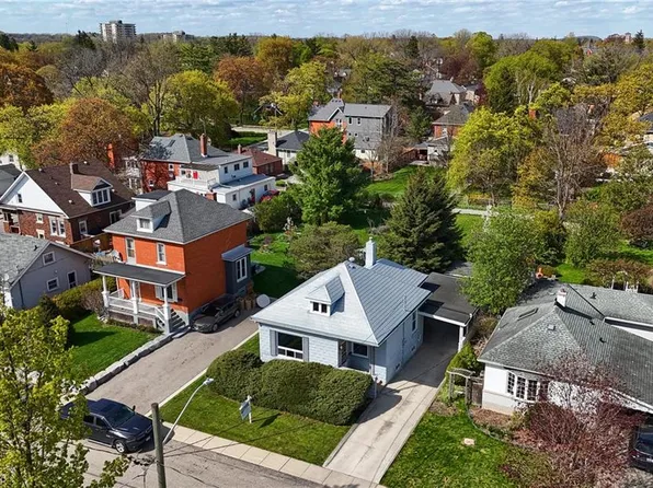 733 Sherring St, Cambridge, ON N3H 2X3