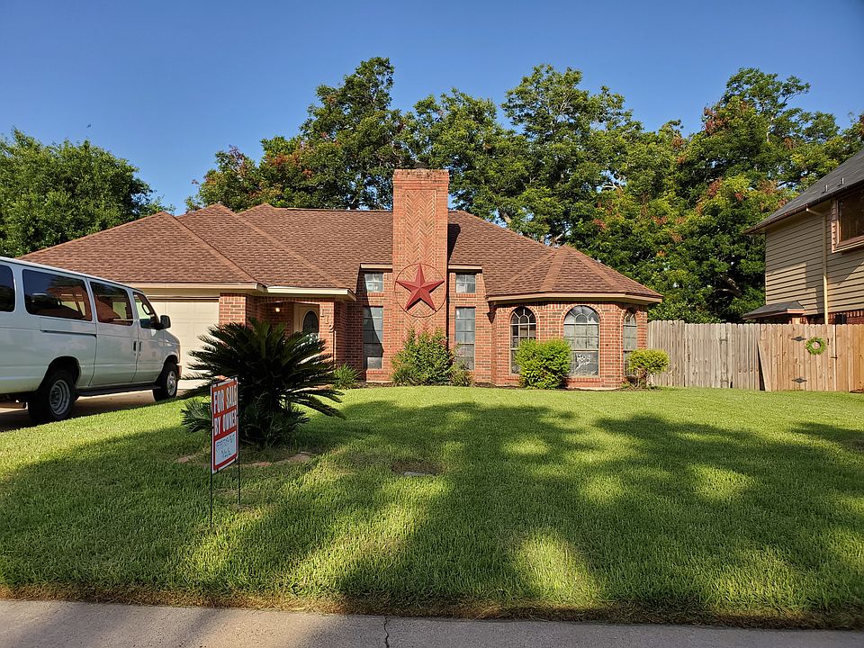 1st image of 112 Sandalwood Dr