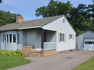 434 4th St, Brokaw, WI 54417
