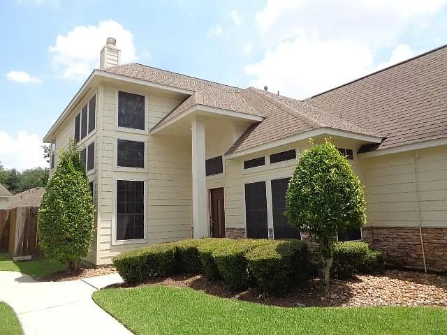 10326 Thornmont Ln — Photo 2