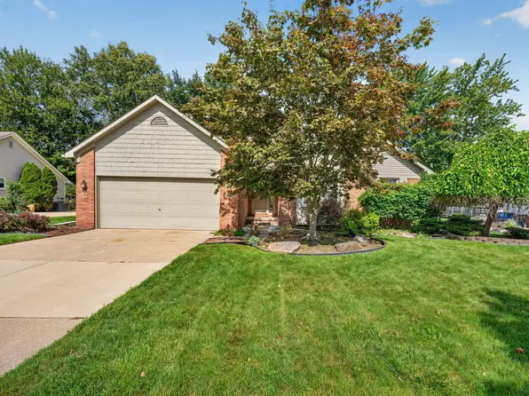 38510 Winekoff Dr, Westland, MI 48186