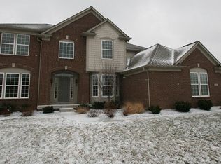 9175 Stone Ct, Zionsville, IN 46077