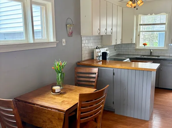 48 Berry St, Meaford, ON N4L 1G2