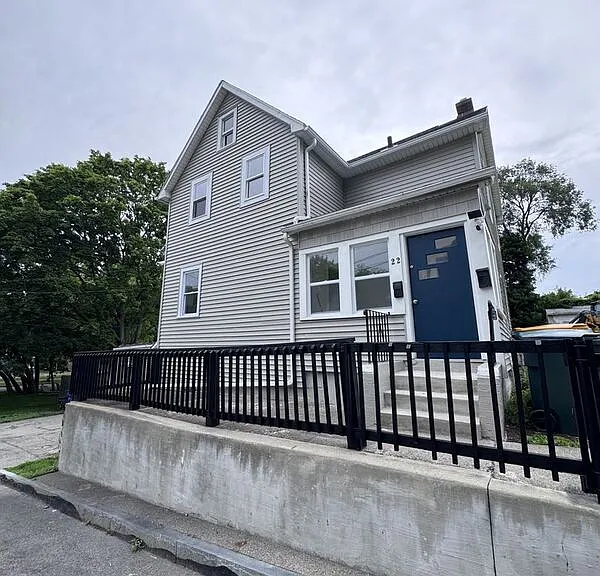 22 Fleming St #1 — Photo 3
