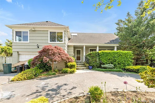1443 Park St Photo 1