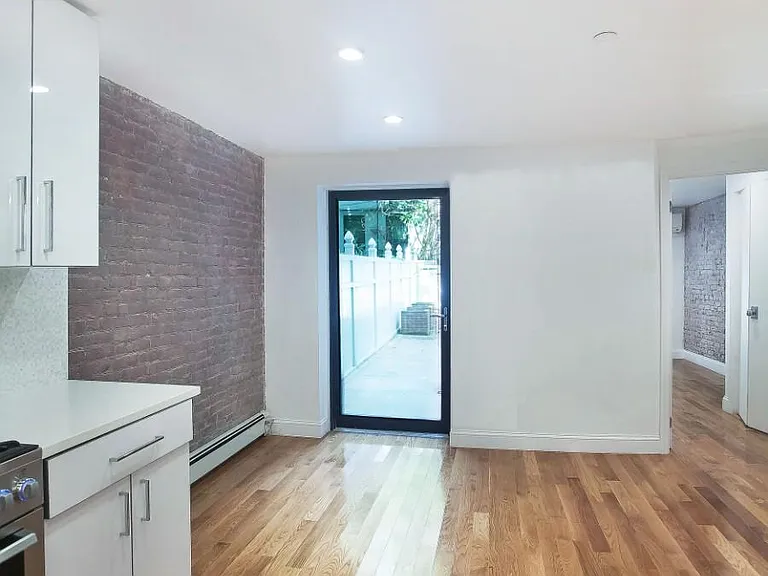 103 W 137th St #1D — Photo 4
