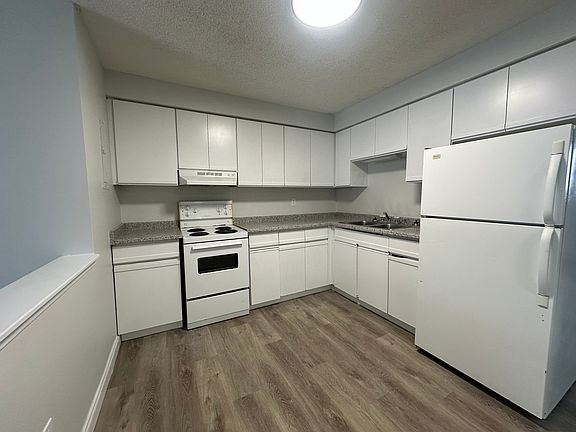 2nd image of 26 Mercia St #1518973