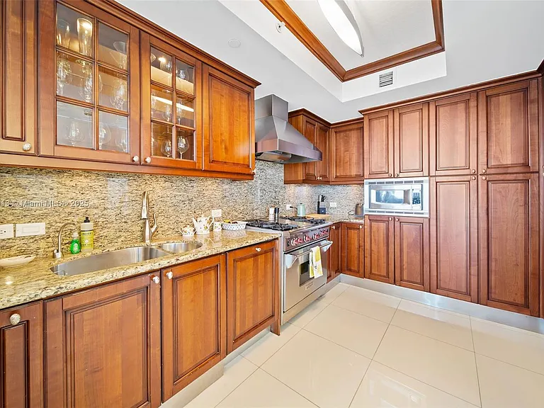 17875 Collins Ave #4205 — Photo 16