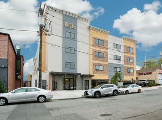 113 Union St #207, Palisades Park, NJ 07650