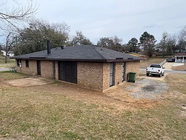 2300 Chappell Dr — Photo 4