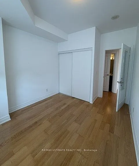 500 Saint Clair Ave W #605 — Photo 10
