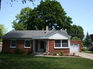 1002 Willmoore Cir, Bryan, OH 43506