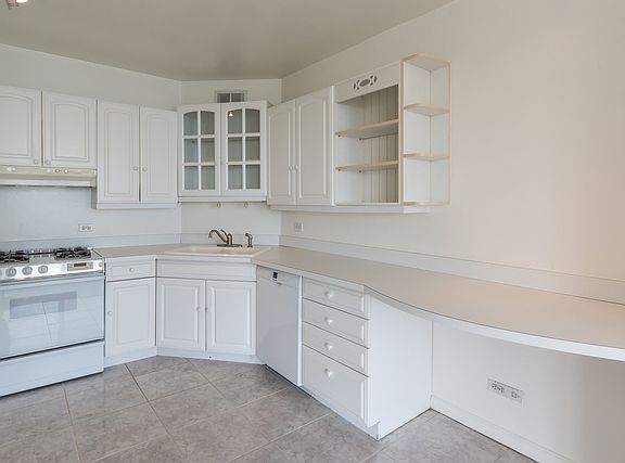 4th image of 3200 N Lake Shore Dr APT 1207