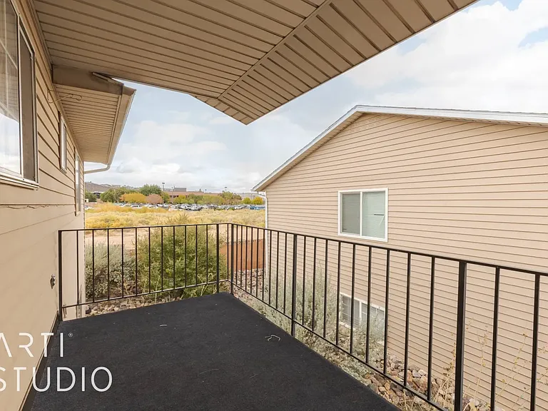 455 S 1100 St E #14 — Photo 5
