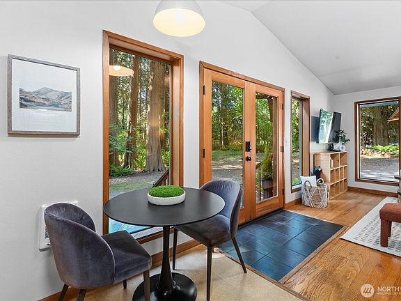 4th image of 20019 NE 148th Street