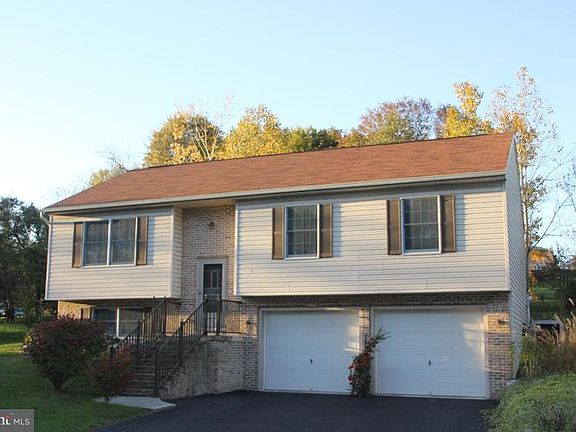 3rd image of 5108 Creek Dr