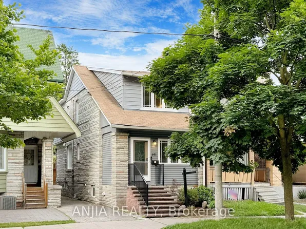 691 Greenwood Ave, Toronto, ON M4J 4B6