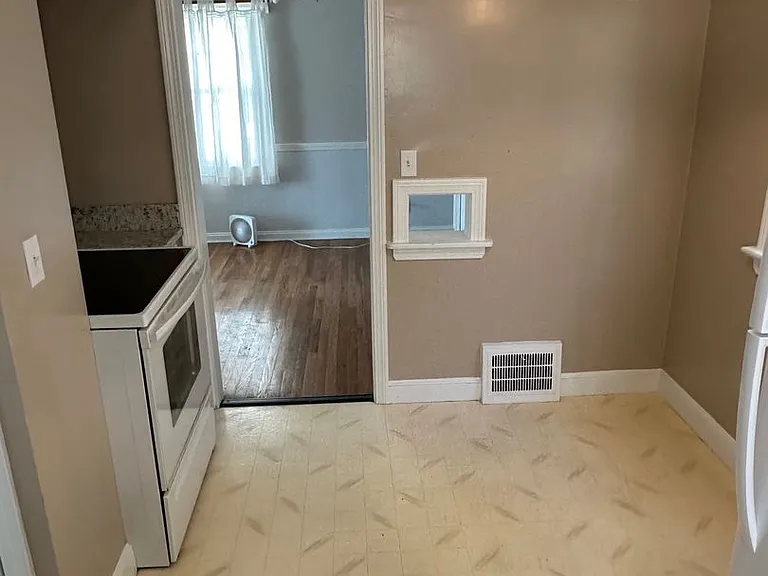1179 Dorsh Rd — Photo 9
