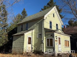 19336 W Edwards Ave, Houghton, MI 49931