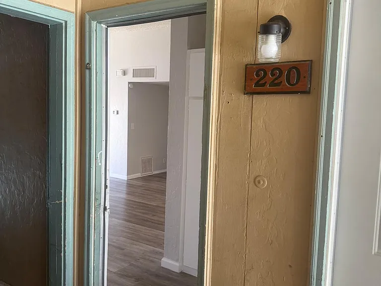 5033 W Wilson St #220 — Photo 12