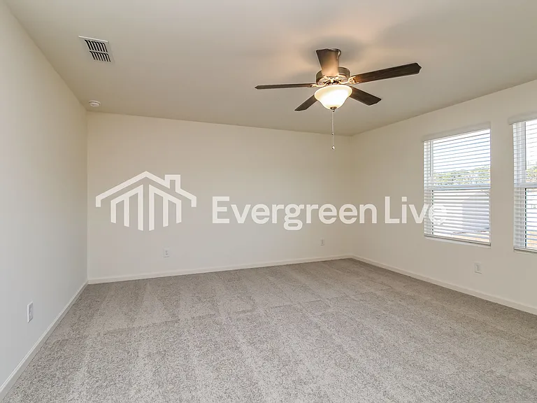 207 Long Dr — Photo 7