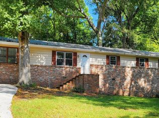 132 Oakwood Dr, Macon, GA