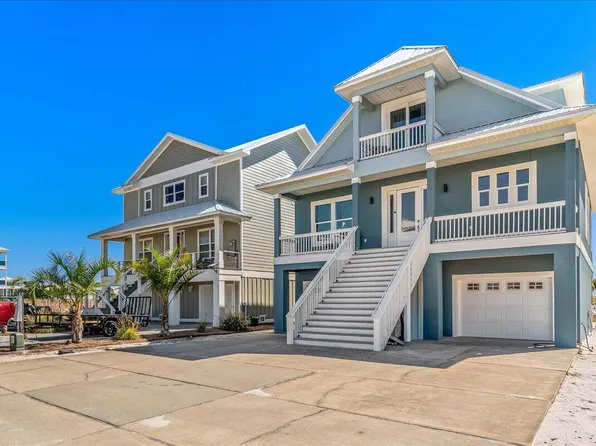 7402 Grand Navarre Blvd, Navarre, FL 32566