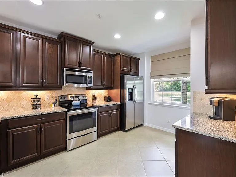 23550 Alamanda Dr #102 — Photo 6