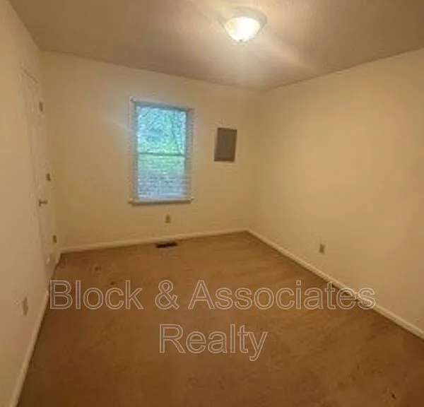 1325 Timberlane — Photo 5