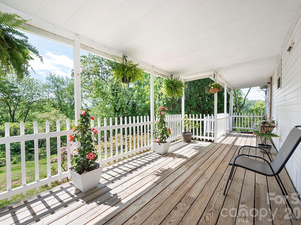 1st image of 66 Green Oak Rd