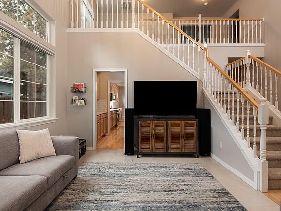 2nd image of 61055 Snowberry Pl
