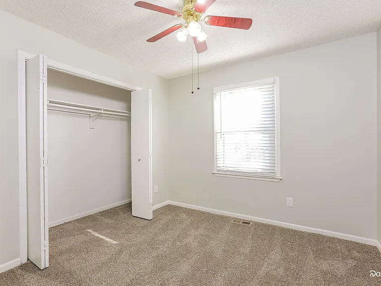 11224 N Marsh Ave — Photo 9