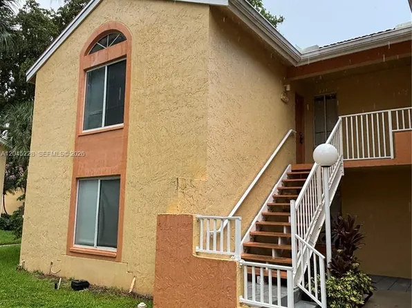 1040 Coral Club Dr #1040, Pompano Beach, FL 33071