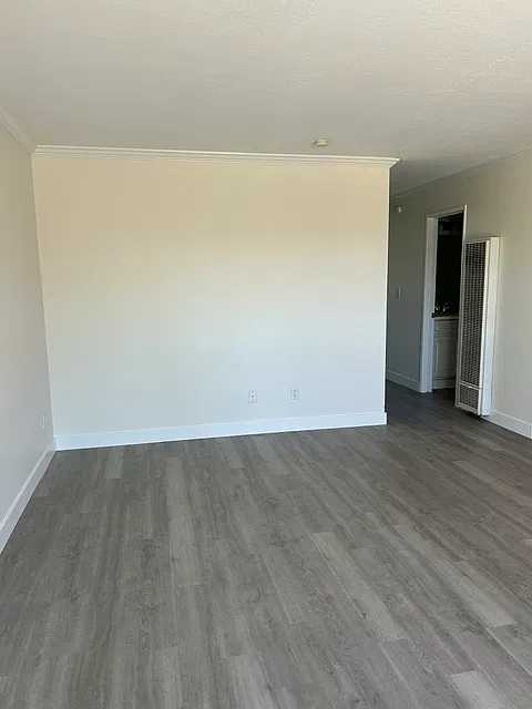2 bed, 1.5 bath, 800 sqft, $2,900 — Photo 3